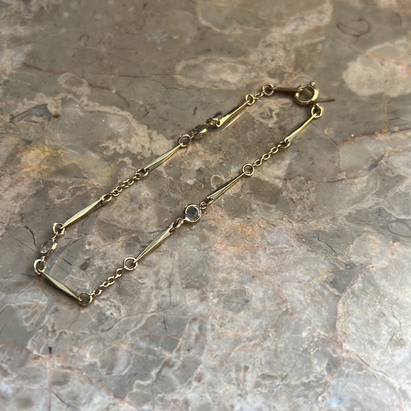 Vintage Avon gold tone in cubic zirconia bracelet, chain style with link - Picture 2 of 4